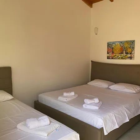 Guest House Dhermi 3*