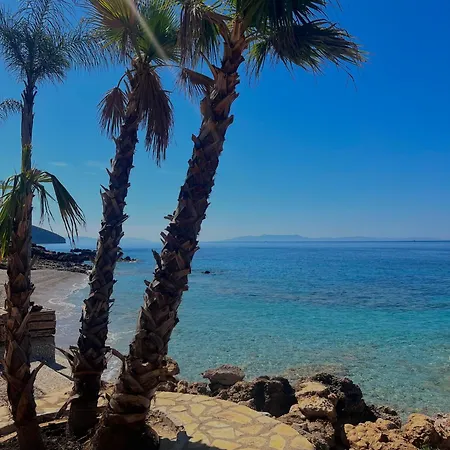 Guest House Dhermi بيت ضيافة ديرمي