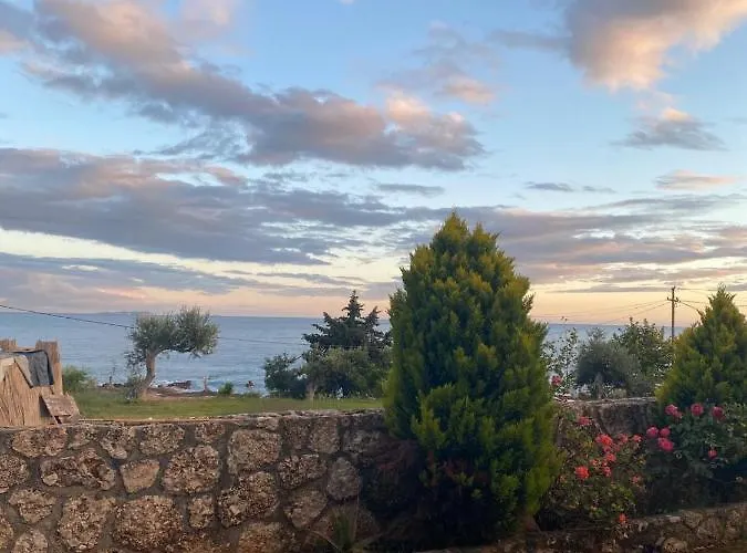 ゲストハウス Guest House Dhermi